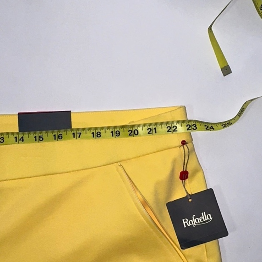 NWT, Rafaella Capris, Size 22W - Picture 9 of 14